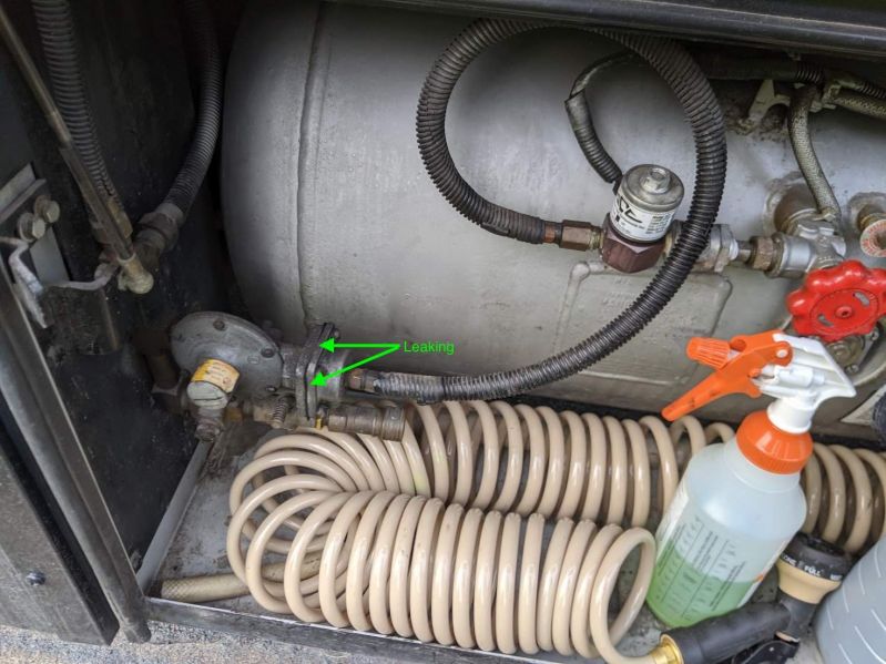 File:LPG Regulator for 1989 WB 40.jpg